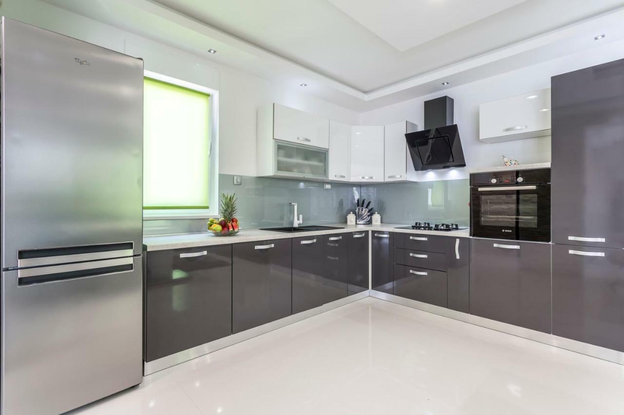 Sea Pearl Luxury Apartment Podstrana Ngoại thất bức ảnh